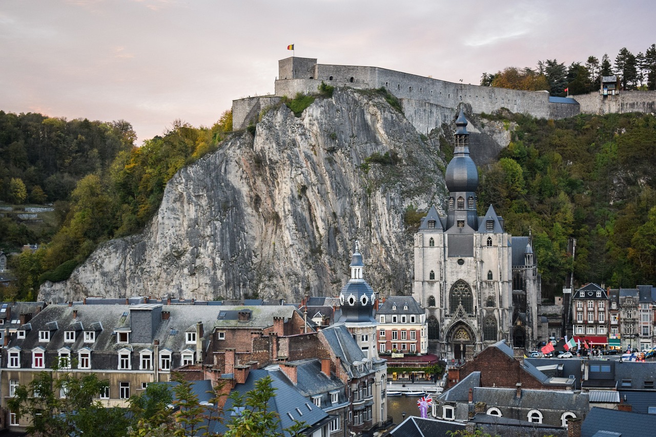 Uitzicht op Dinant in de Belgische Ardennen